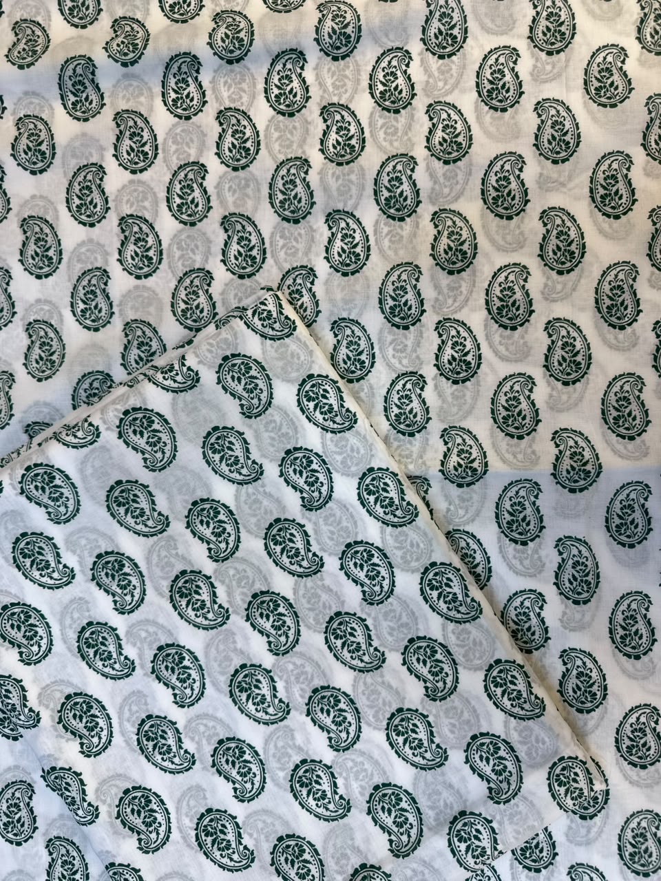 2026/07/47034.jpg Pakistan Independence Day 2 Piece Printed Lawn Suit – Green & White 14 August Design | Unstitched - Image 1