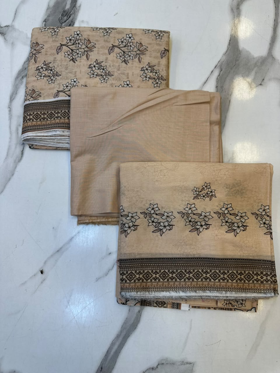 WhatsApp Image 2026-09-11 at 16.07.16 (1) Printed 3-Piece Suit – Printed Shirt & Dupatta with Plain Trouser - Image 1